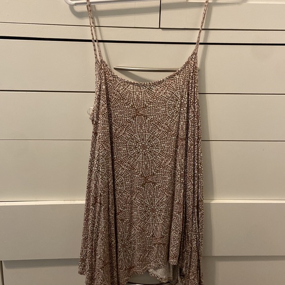 Cute flowy summer top - Picture 3 of 3
